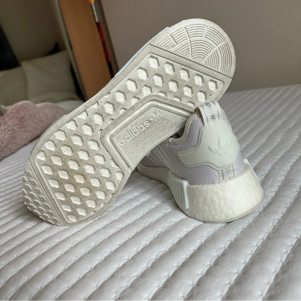 NMD R1 Adidas - Picture 5 of 6